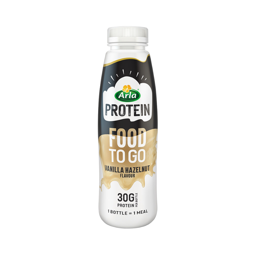 A gym bag with an Arla Protein drink, illustrating its on-the-go convenience.